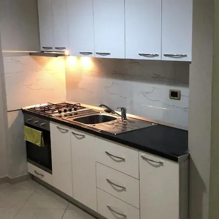 Ake Twin アパート